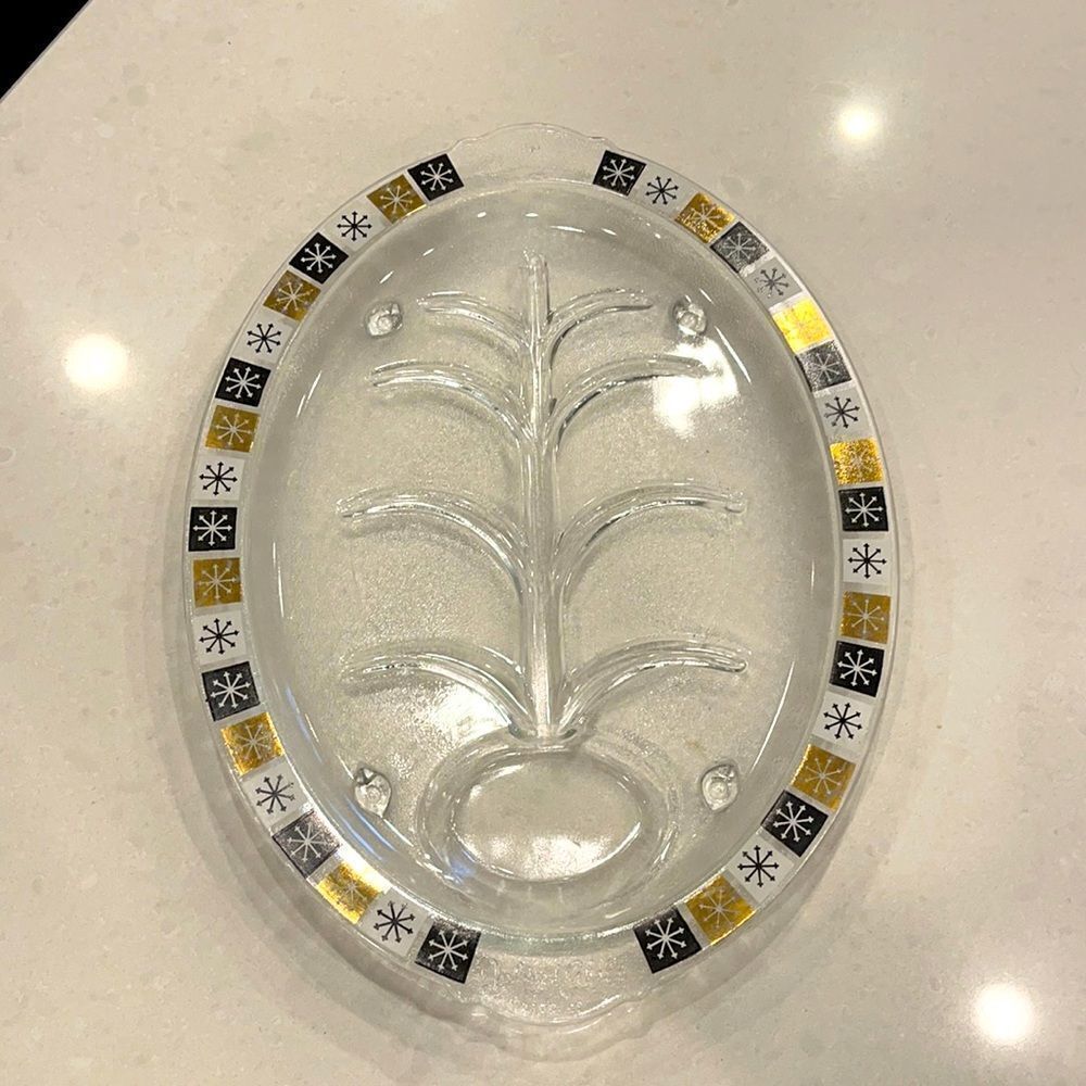 Atomic inland glass platter excellent condition sculpted tree and juice well.